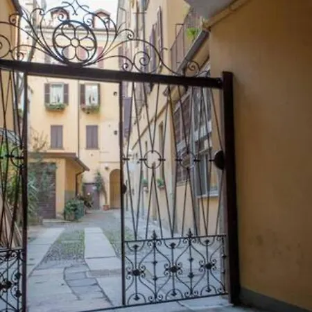 Guesthost - Cosy Milano- Corso Milano