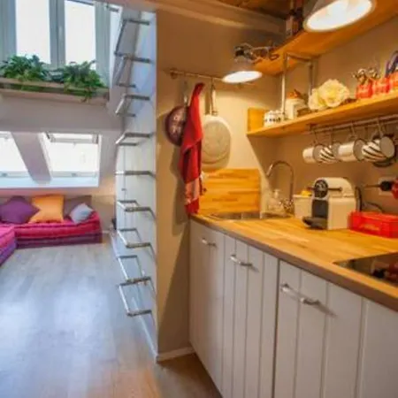 Guesthost - Cosy Milano- Corso Apartmán